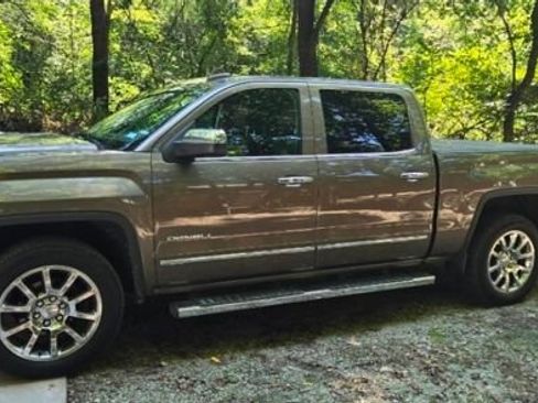 Used 2015 GMC Sierra 1500 Denali AWD/4WD image 3