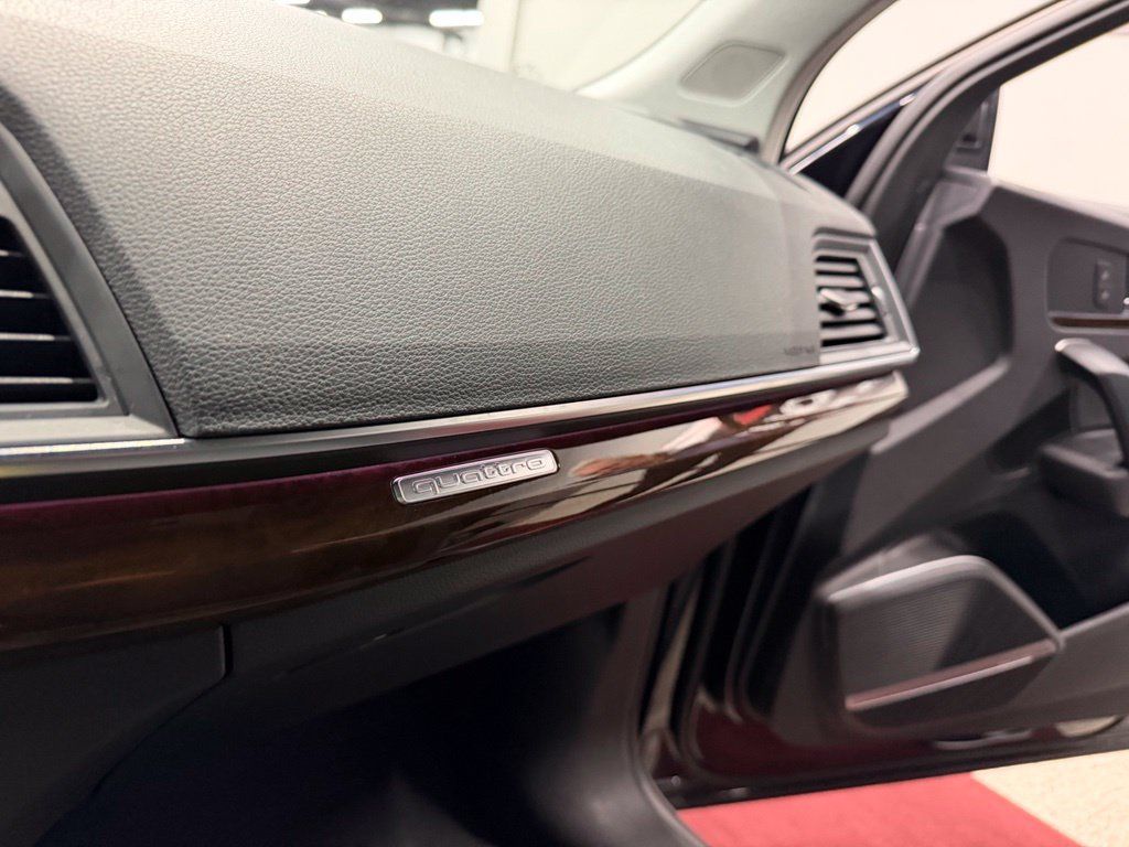 Used 2019 Audi Q5 Prestige w/ Prestige Package AWD/4WD image 39