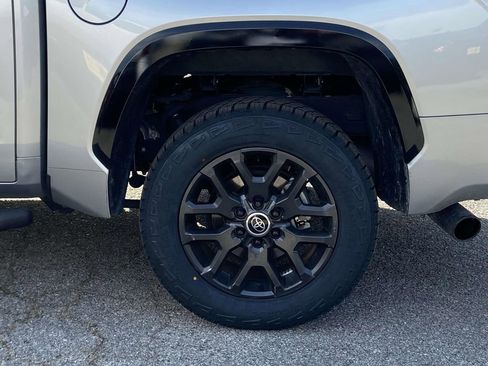 Used 2024 Toyota Tundra Platinum image 9
