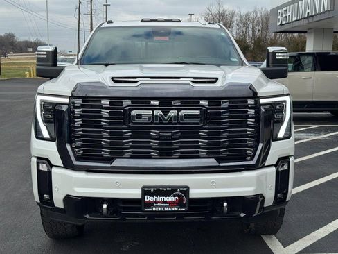 Used 2024 GMC Sierra 2500 Denali Ultimate image 12