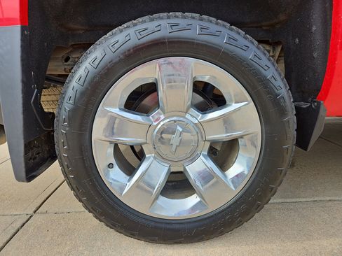 Used 2014 Chevrolet Silverado 1500 LTZ AWD/4WD image 5