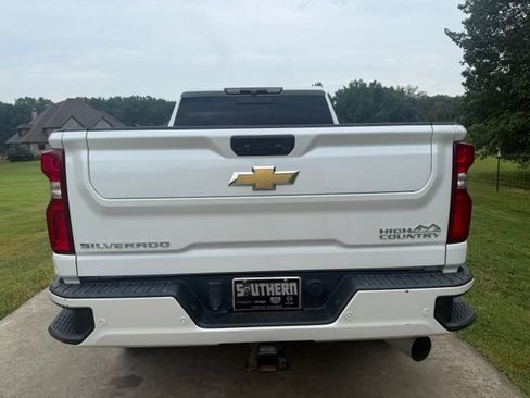 Used 2022 Chevrolet Silverado 2500 High Country AWD/4WD image 4