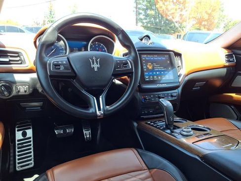 Used 2019 Maserati Ghibli S GranLusso RWD image 12