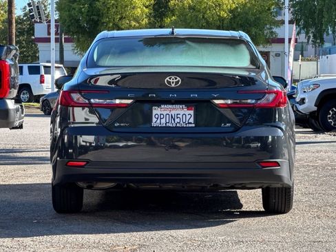 Used 2025 Toyota Camry LE w/ Convenience Package FWD image 4