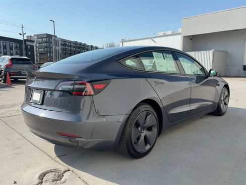 Used 2023 Tesla Model 3 Standard Range image 9