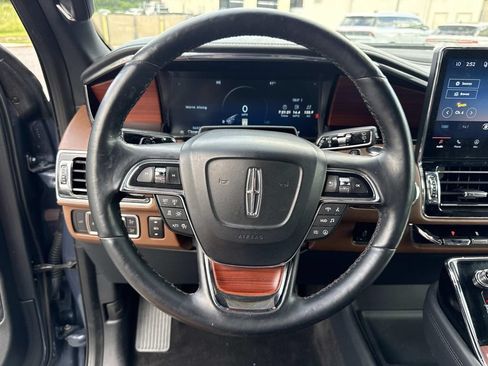 Certified 2022 Lincoln Navigator L Reserve AWD/4WD image 27