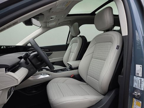 New 2026 Lincoln Nautilus Reserve AWD/4WD image 15