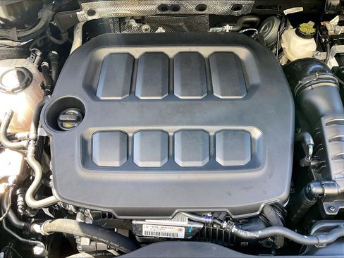 Certified 2026 Volkswagen Tiguan SE R-Line AWD/4WD image 32