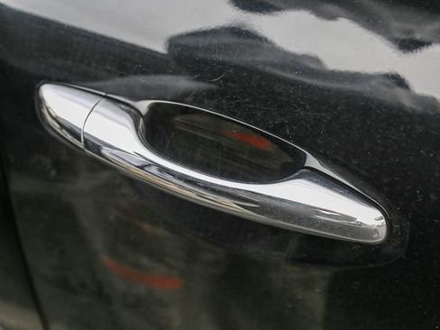 Used 2019 Kia Sorento LX image 11