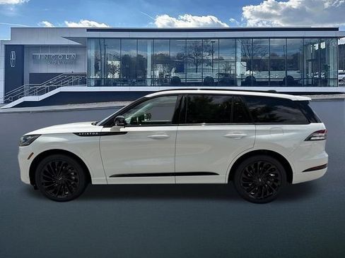 New 2026 Lincoln Aviator Reserve w/ Luxury Package AWD/4WD image 4