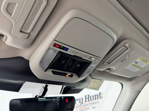 Used 2023 Subaru Forester Sport image 26