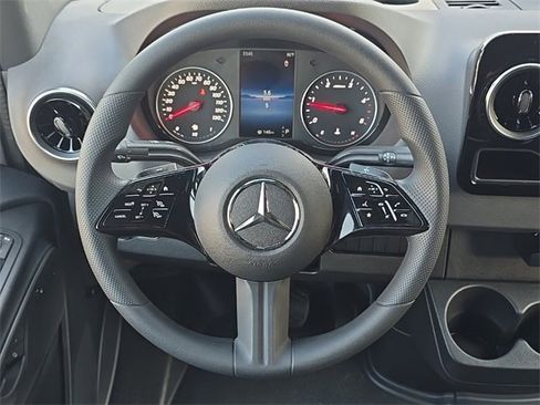 New 2025 Mercedes-Benz Sprinter 2500 image 27