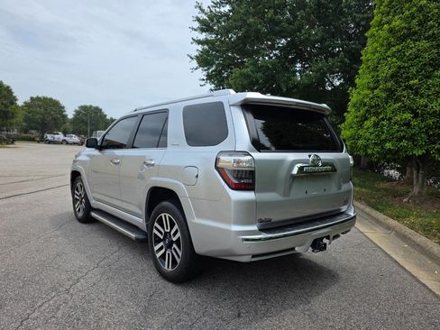 Used 2017 Toyota 4Runner Limited RWD image 3