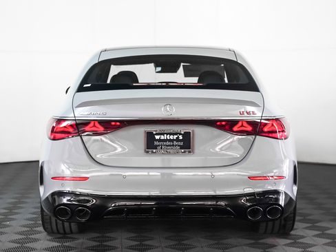New 2026 Mercedes-Benz E 53 AMG e 4MATIC Sedan image 12