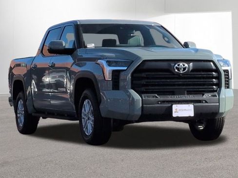 New 2026 Toyota Tundra SR5 image 3