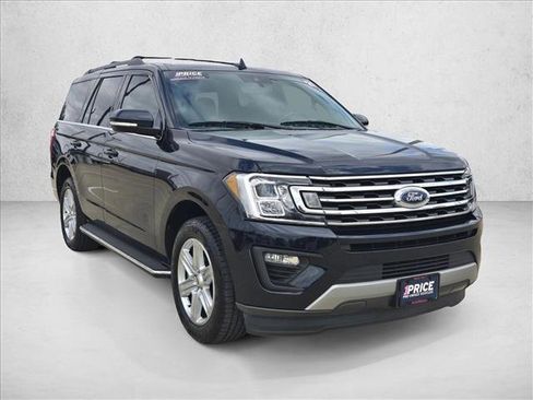 Used 2021 Ford Expedition XLT image 3