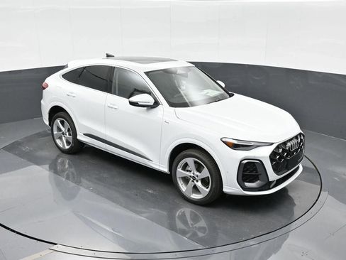 New 2025 Audi Q5 Premium Plus image 21