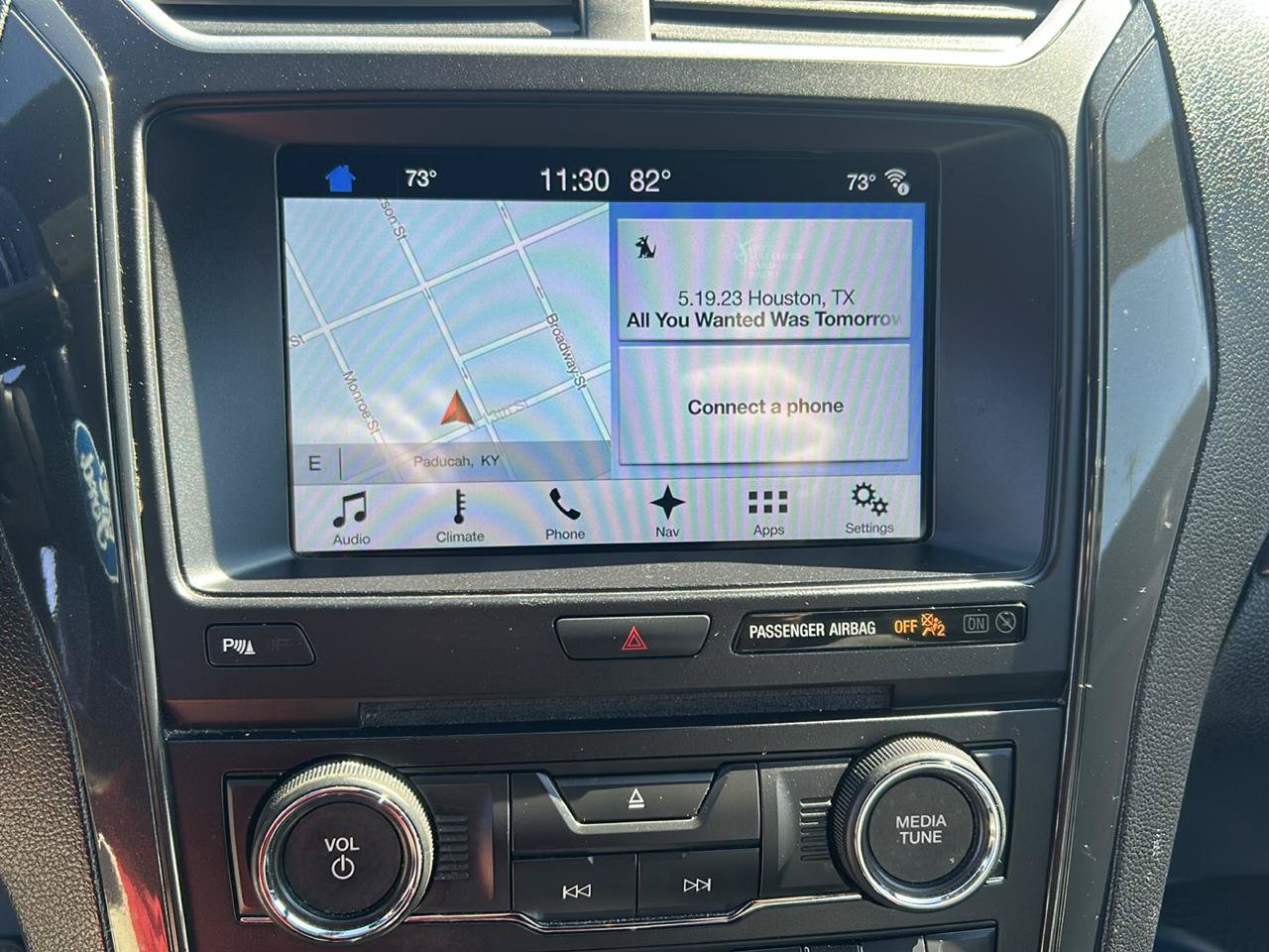 Used 2017 Ford Explorer XLT w/ Equipment Group 202A FWD image 19