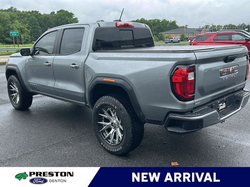 Used 2024 GMC Canyon Denali AWD/4WD image 4