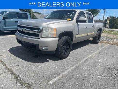 Used 2008 Chevrolet Silverado 1500 LTZ w/ Safety Package RWD image 1