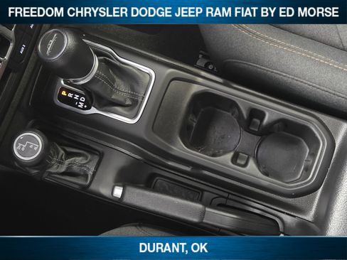 Used 2024 Jeep Gladiator Sport AWD/4WD image 14