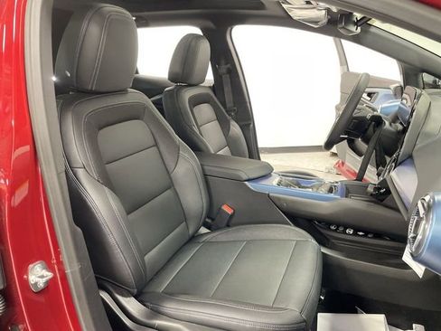 New 2026 Chevrolet Equinox EV LT FWD image 27