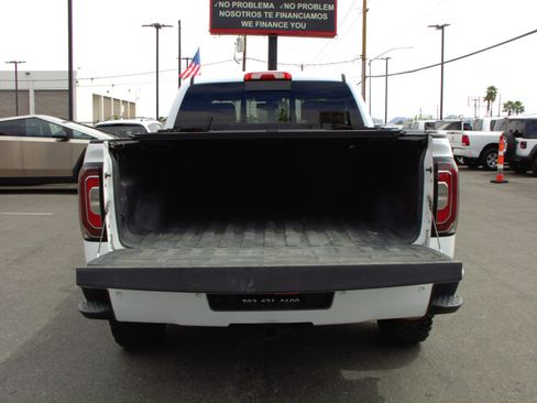 Used 2016 GMC Sierra 1500 SLT w/ All-Terrain Package AWD/4WD image 9