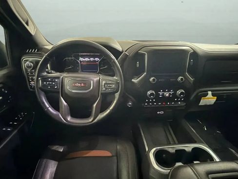 Used 2020 GMC Sierra 1500 AT4 w/ AT4 Premium Package AWD/4WD image 10