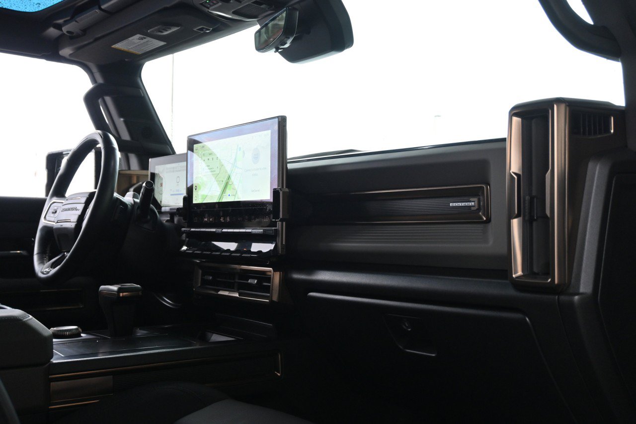 Used 2024 GMC Hummer EV 3X w/ Extreme Off-Road Package AWD/4WD image 24