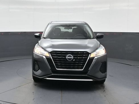 Certified 2025 Nissan Kicks Play S FWD image 3