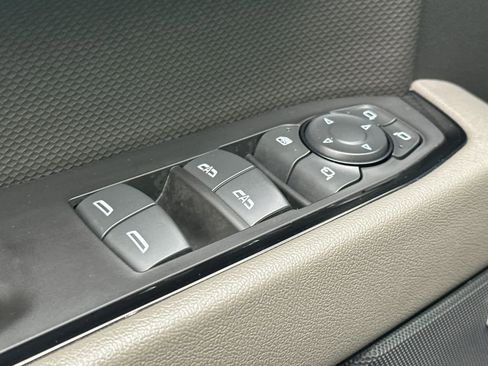 Used 2023 Chevrolet Silverado 1500 ZR2 w/ Technology Package image 13