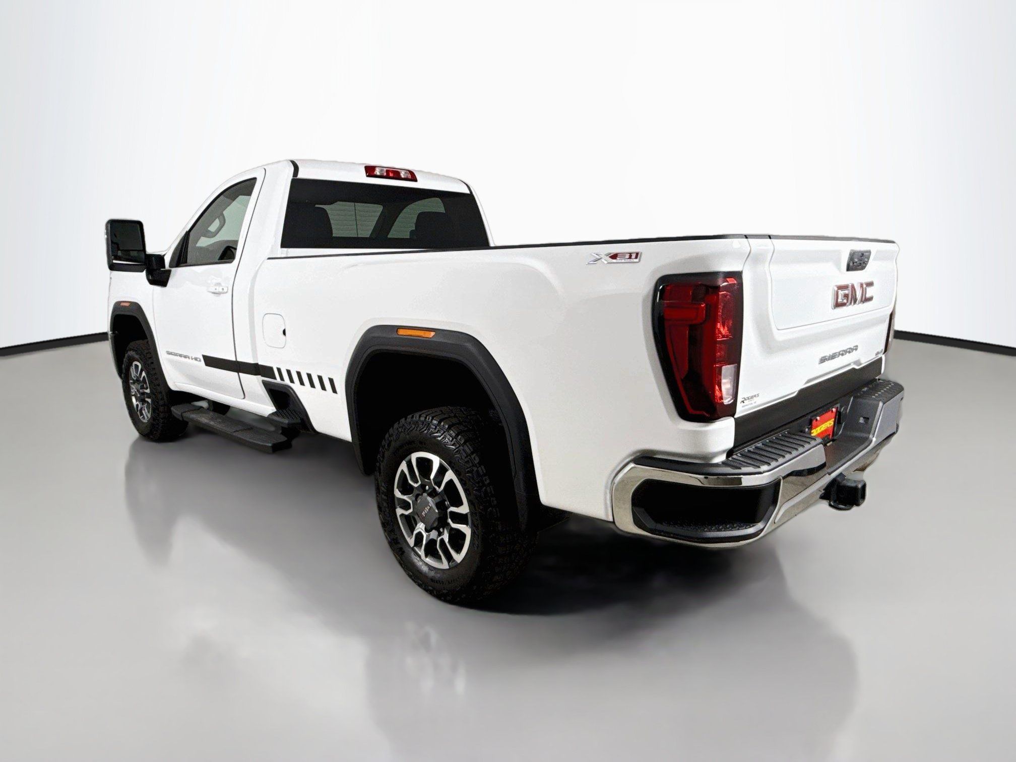 Used 2024 GMC Sierra 2500 SLE w/ SLE Convenience Package AWD/4WD image 6