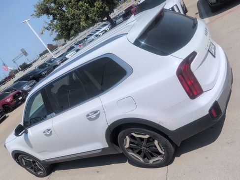 Certified 2023 Kia Telluride S AWD/4WD image 7