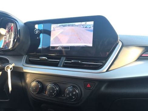 Used 2024 Chevrolet Trax RS image 18