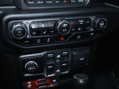 Used 2020 Jeep Wrangler Unlimited Rubicon w/ Quick Order Package 28Y Recon AWD/4WD image 25