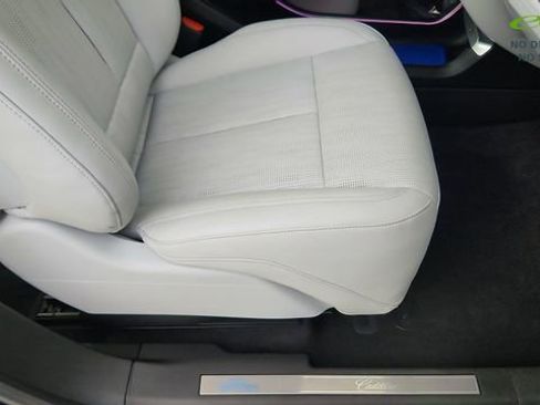Used 2024 Cadillac Lyriq Luxury RWD image 25