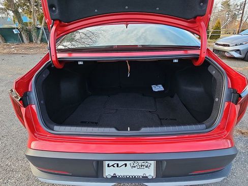 Certified 2025 Kia K4 LXS image 29