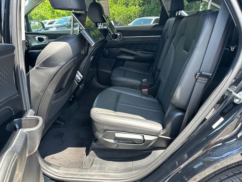 Certified 2023 Kia Sorento SX AWD/4WD image 21