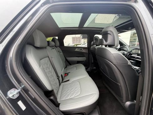 Used 2023 Kia Sportage X-Line w/ X-Line Premium Package AWD/4WD image 12