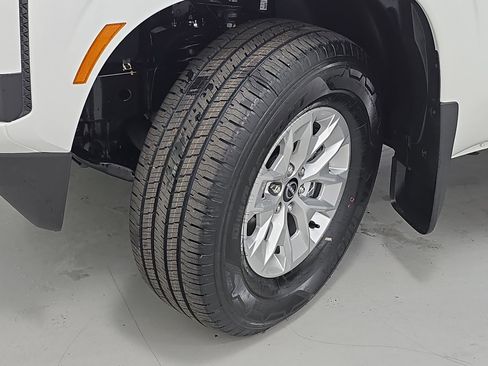 New 2026 Nissan Frontier S image 30