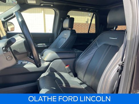 Used 2024 Ford Expedition Max Platinum AWD/4WD image 11