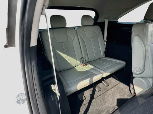 Certified 2023 Kia Sorento SX AWD/4WD image 27
