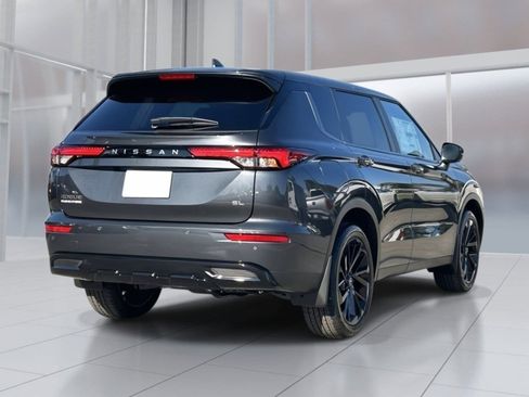 New 2026 Nissan Rogue SL image 4