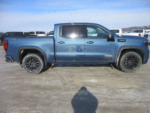 New 2026 GMC Sierra 1500 Elevation image 3