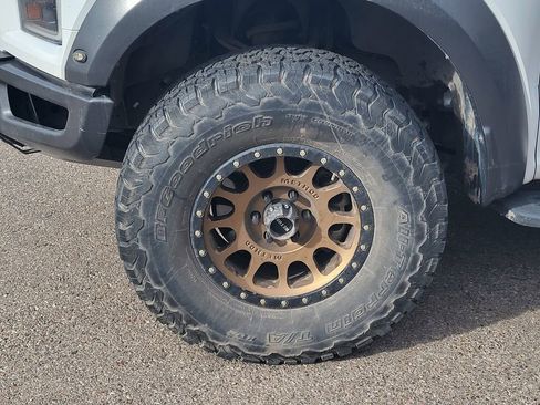 Used 2018 Ford F150 Raptor w/ Equipment Group 802A Luxury AWD/4WD image 9