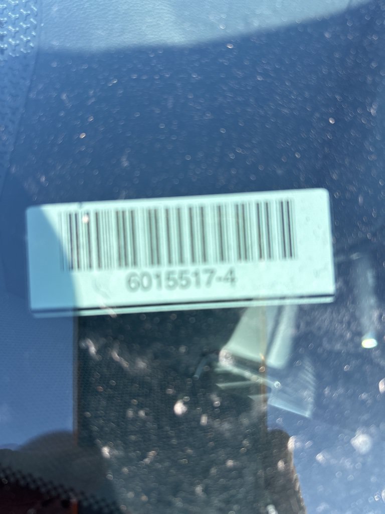 Used 2026 Chevrolet Equinox LT AWD/4WD image 2