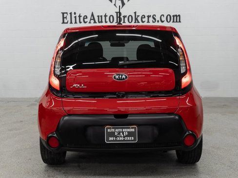 Used 2016 Kia Soul + image 3