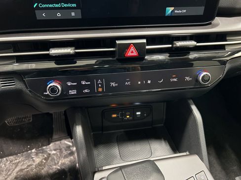 New 2026 Kia Sportage EX image 19