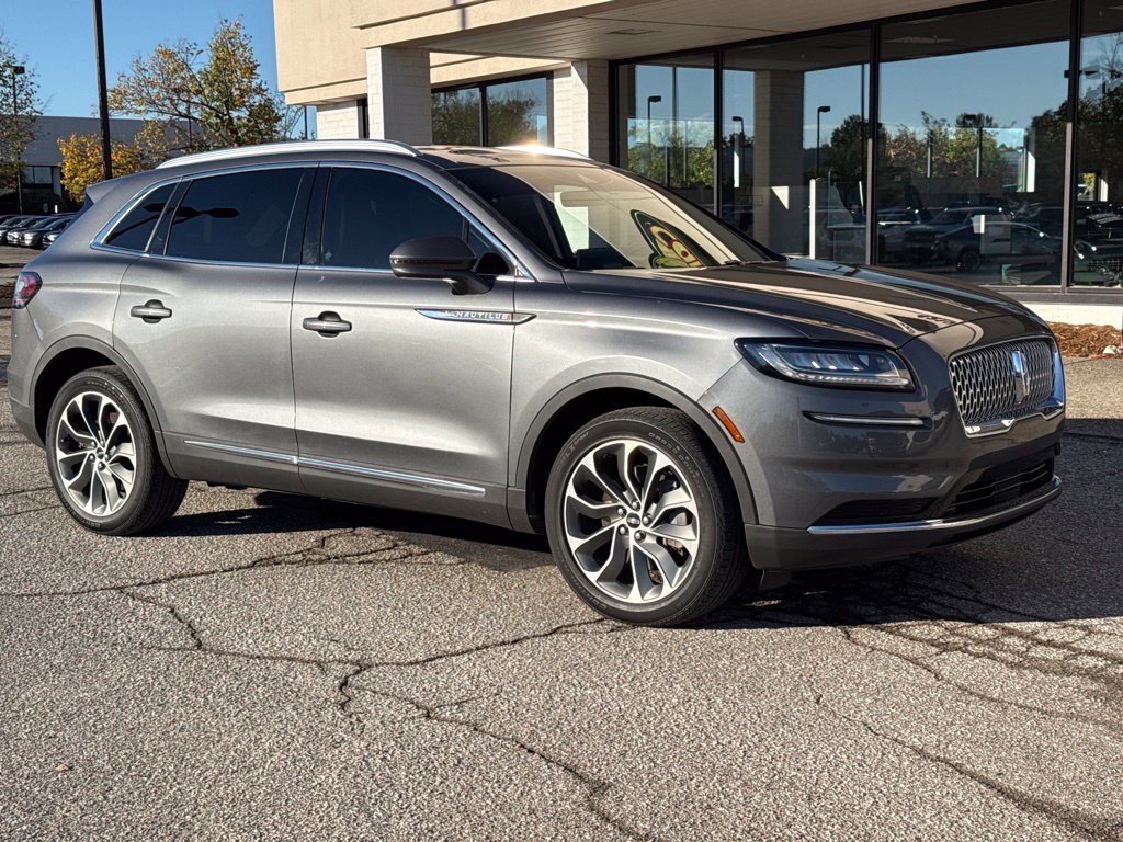 Used 2023 Lincoln Nautilus Reserve AWD/4WD image 18