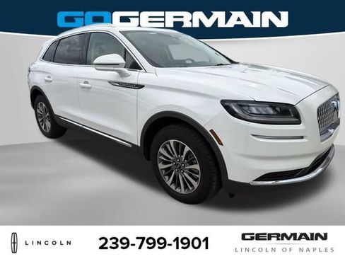 Used 2022 Lincoln Nautilus FWD w/ Premium Package image 9